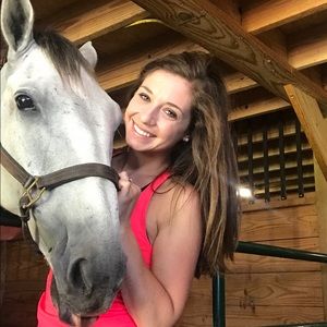 Meet your Posher, Emily